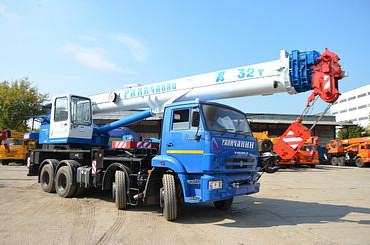 Галичанин, Ивановец, Клинцы, Liebherr