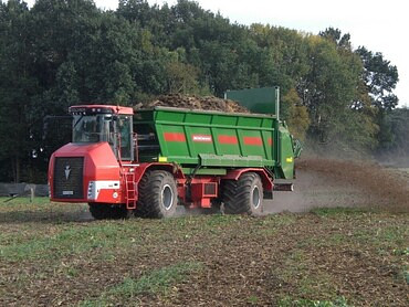 Ремонт зерновозов, тракторов