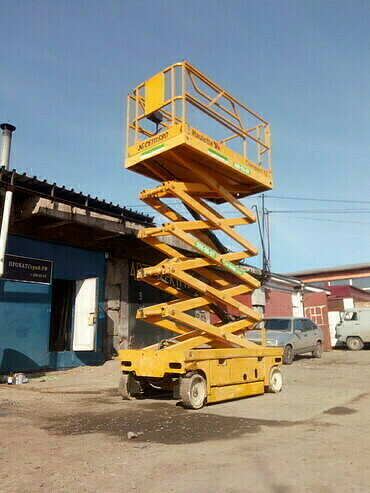 Pekkaniska Haulotte Compact 12