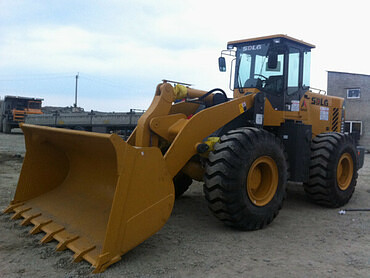 SDLG 952, XCMG LW 300