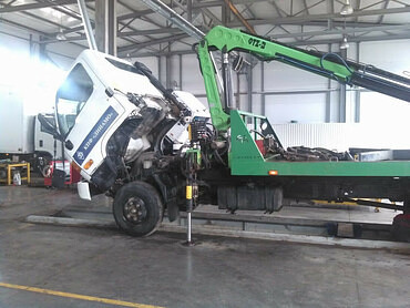 Ремонт грузовиков, фур, грузовых прицепов, полуприцепов