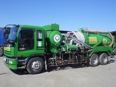 Прочистка засоров канализации и выкачивание