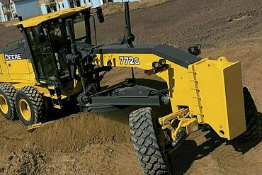 John Deere 772