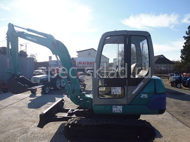 KOMATSU  PC25-1E