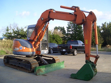 Hitachi EX75UR