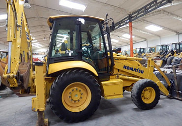 Запчасти для экскаваторов-погрузчиков Komatsu, JCB, Volvo и других