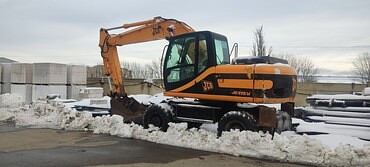 JCB JS 175W