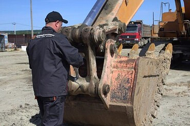 Ремонт грузовых автомобилей и спецтехники с выездом на место поломки