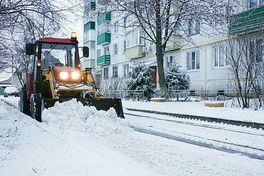 Очистка улиц от снега 
