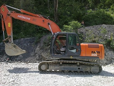 Экскаватор HITACHI ZX200