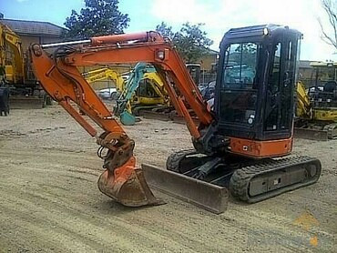 Hitachi ZX 35