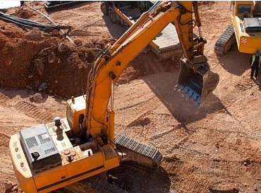 Копка траншей и котлованов