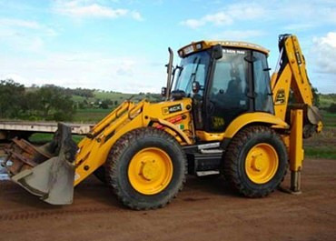 JCB 4CX