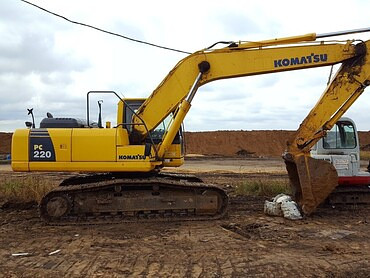 Komatsu PC220