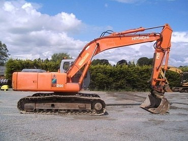 Hitachi EX 200