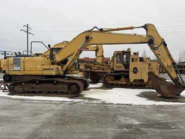 Komatsu  PC200-7