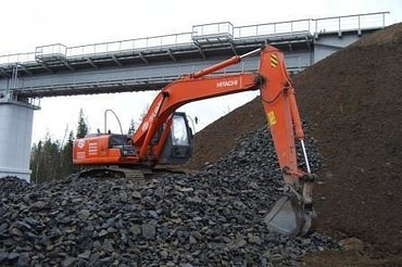 Hitachi ZX210