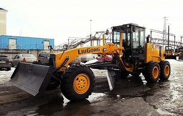 Liugong CLG4215 ( 6WD)