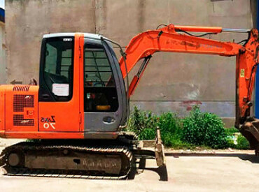 HITACHI ZX70