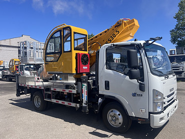 isuzu Elf