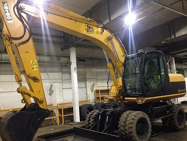 JCB JS160W