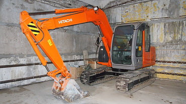 Hitachi ZX70