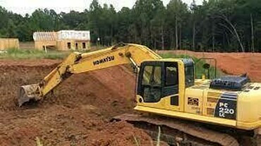 Komatsu PC220