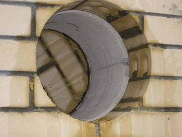 Делаем отверстия в бетоне