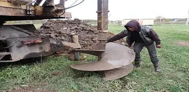 Бурение под фундамент, забор, опоры, винтовые сваи