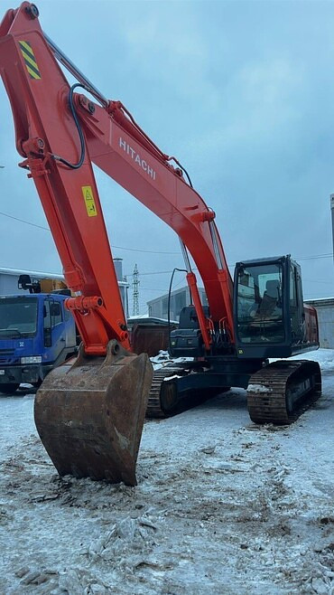 Hitachi 200
