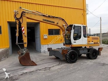 Liebherr A900C