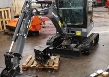 SCHAEFF TC16