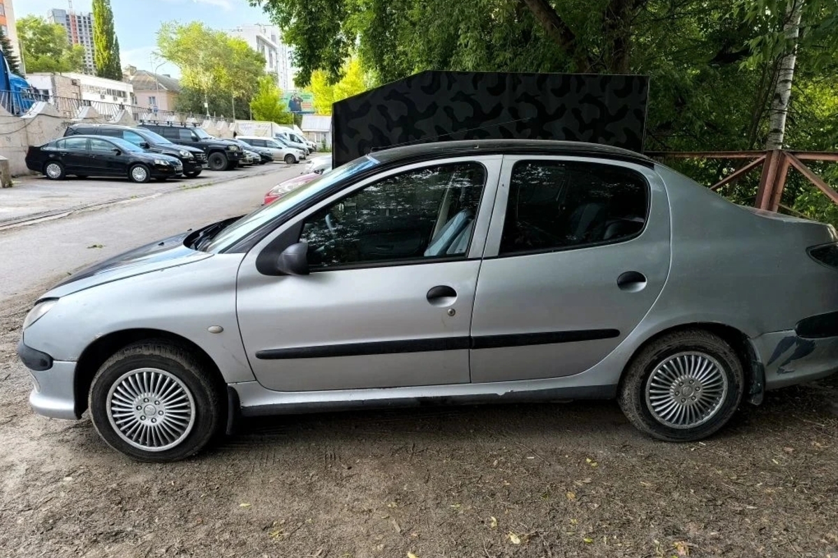 Peugeot 206 2007, 209 000 км, 1.4 л, 75 л.с., фото 1