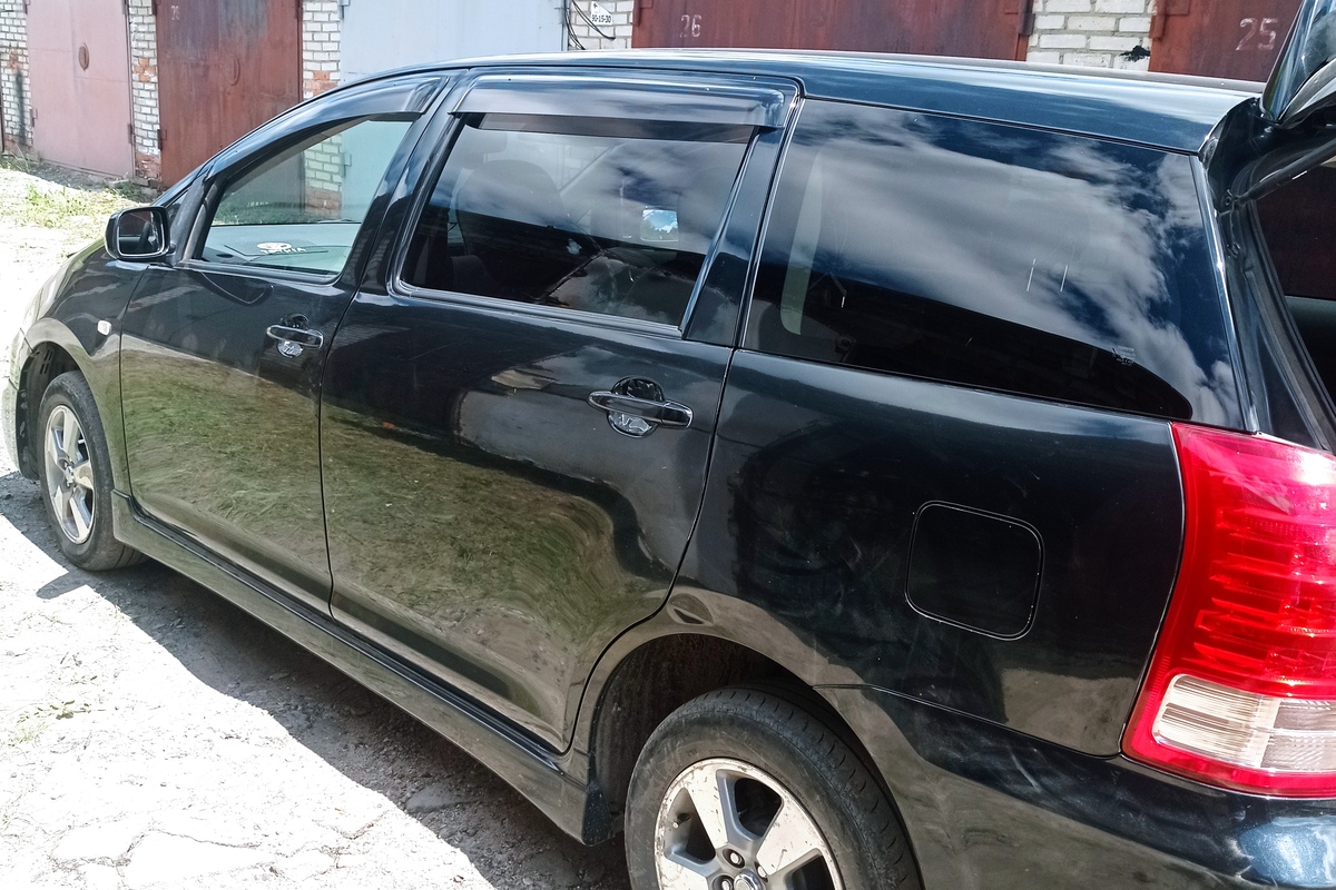 Toyota Wish 2007, 253 000 км, 1.8 л, 132 л.с., фото 2