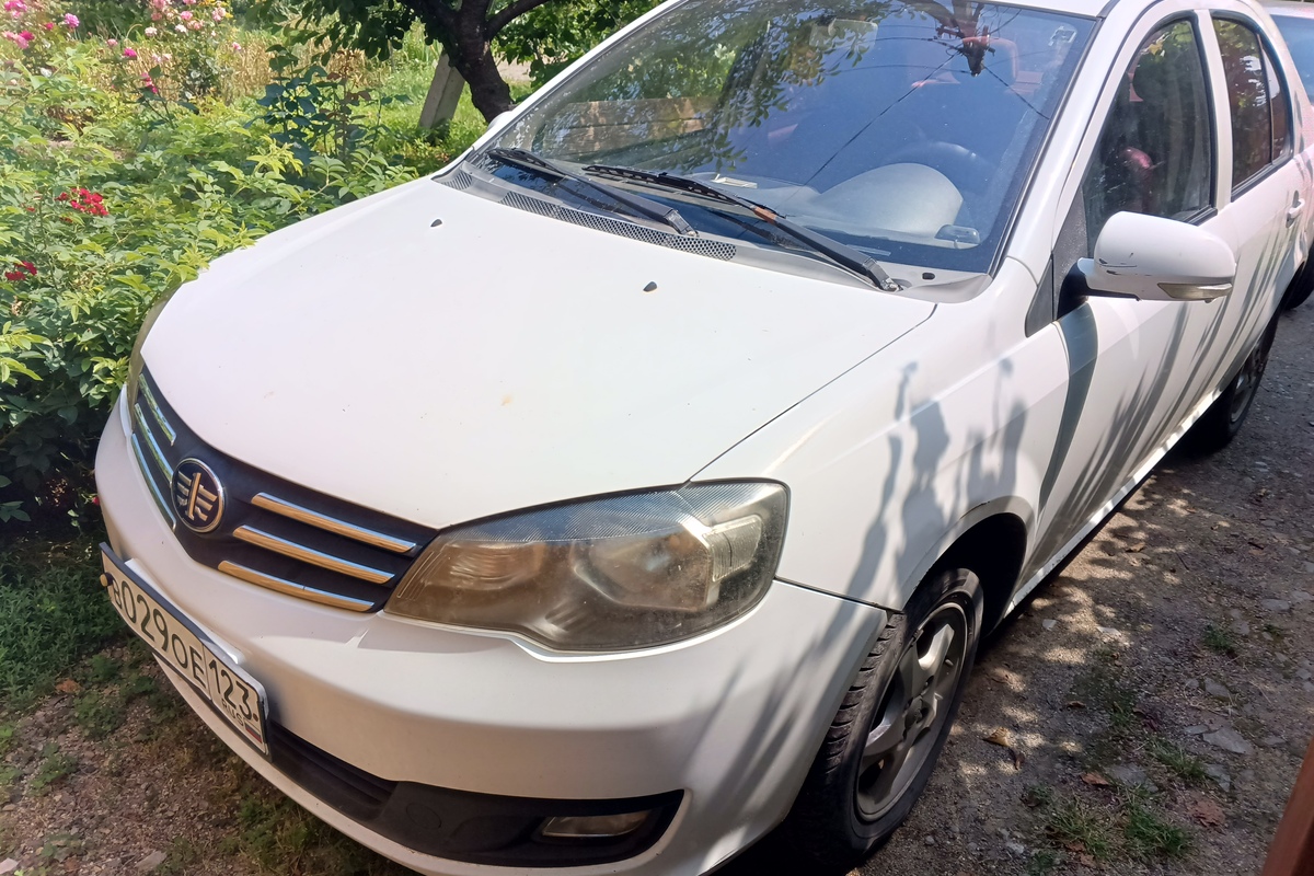 FAW V5 2013, 111 000 км, 1.5 л, 102 л.с., фото 2