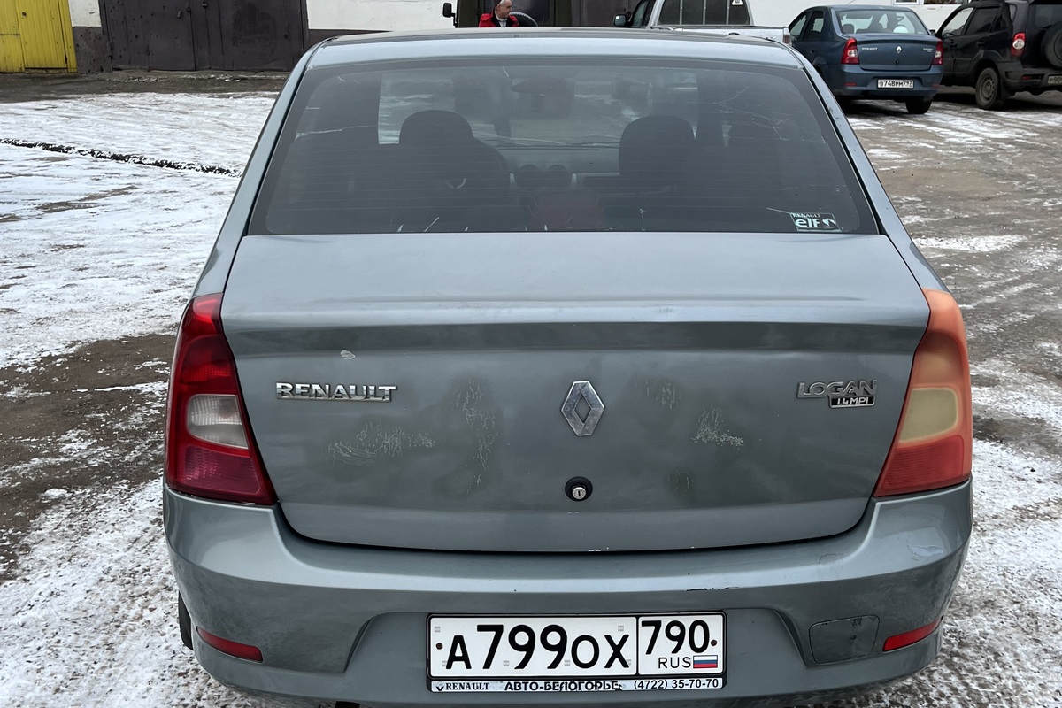 Skoda Logan 2011, 460 928 км, 1.6 л, 102 л.с., фото 2