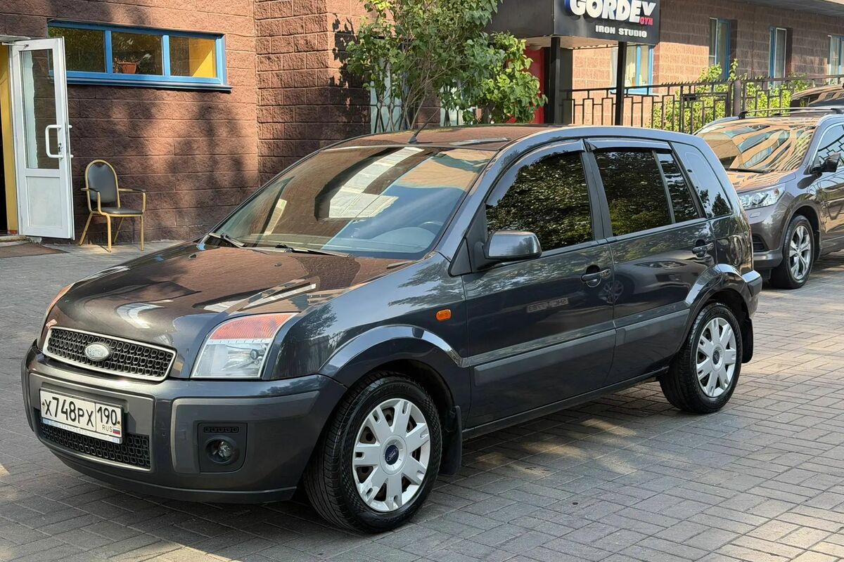 Ford Fusion 2006, 217 000 км, 1.6 л, 101 л.с., фото 1