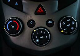 Chevrolet Aveo 2013, 135 648 км, 1.6 л, 115 л.с., фото 4