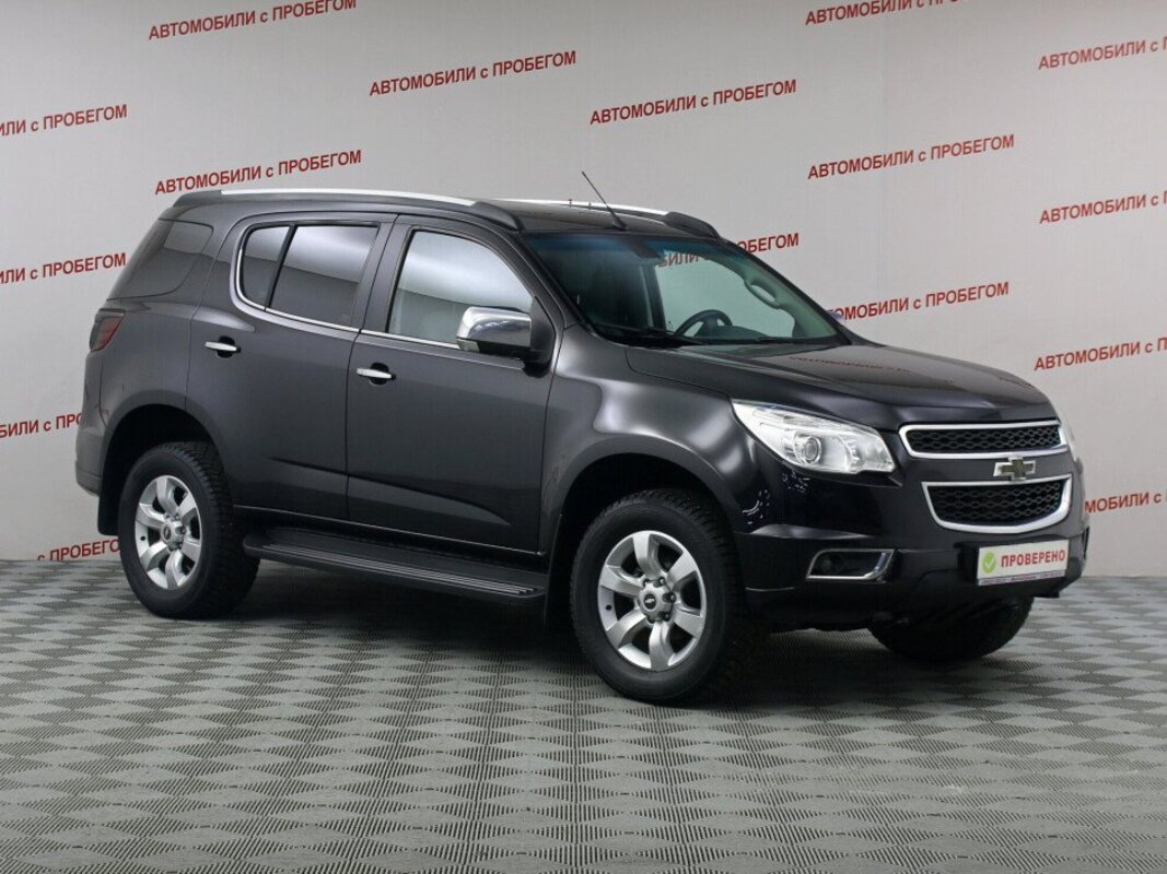 Автосалон москва авто с пробегом отзывы. Chevrolet trailblazer 2. Шевроле Трейлблейзер 2 2014. Chevrolet trailblazer 2014 2.8 дизель. Trail Blazers 2.8 дизель.