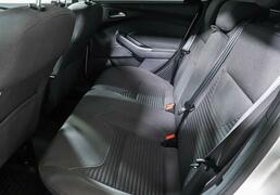 Ford Focus 2015, 117 523 км, 1.6 л, 125 л.с., фото 1