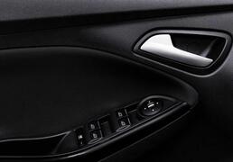 Ford Focus 2012, 145 467 км, 1.6 л, 125 л.с., фото 2