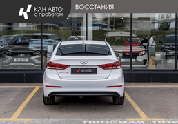 Hyundai Elantra 2018, 110 000 км, 1.6 л, 127 л.с., фото 4