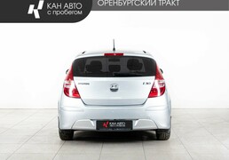 Hyundai i30 2010, 280 000 км, 1.4 л, 109 л.с., фото 4