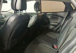Hyundai ix35 2012, 146 345 км, 2.0 л, 136 л.с., фото 2