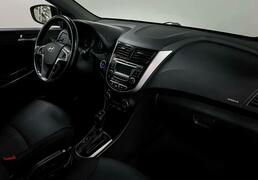 Hyundai Solaris 2015, 112 230 км, 1.6 л, 123 л.с., фото 3