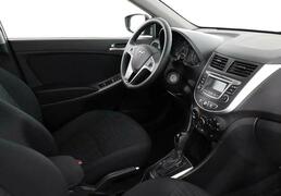 Hyundai Solaris 2015, 113 457 км, 1.6 л, 123 л.с., фото 2