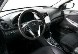 Hyundai Solaris 2013, 138 459 км, 1.6 л, 123 л.с., фото 2