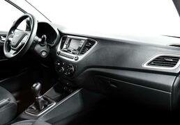 Hyundai Solaris 2018, 87 613 км, 1.6 л, 123 л.с., фото 2