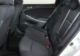 Hyundai Solaris 2012, 147 531 км, 1.6 л, 123 л.с., фото 1
