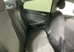 Hyundai Solaris 2013, 137 665 км, 1.6 л, 123 л.с., фото 3